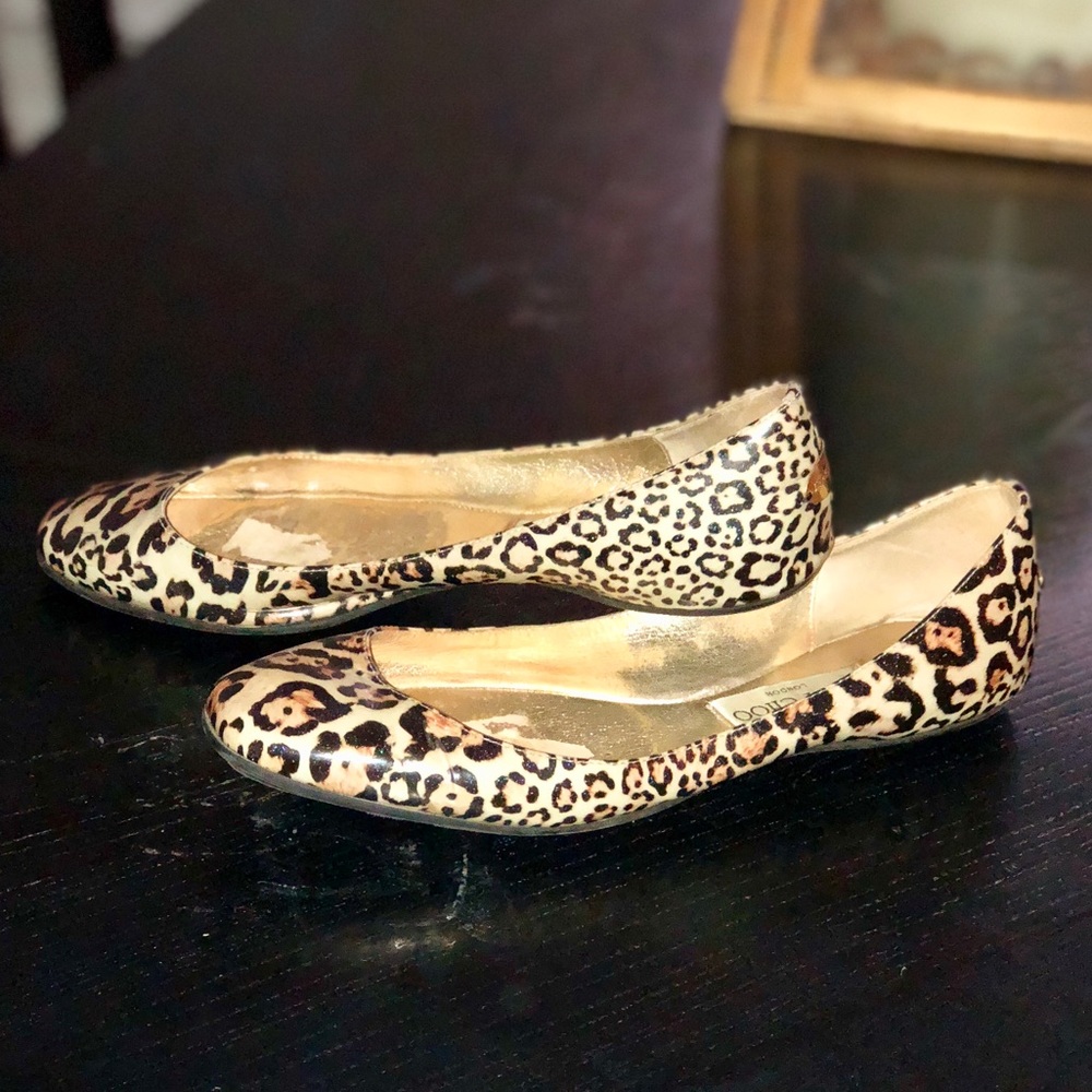 Jimmy Choo size 38 Leopard Flats  super cute!